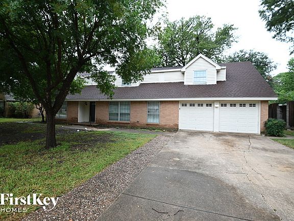 2nd image of 2610 Magnolia Dr