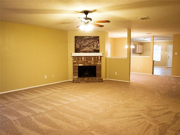 5th image of 14837 Bridle Bend Dr