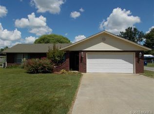 210 E Orr St, Chouteau, OK 74337