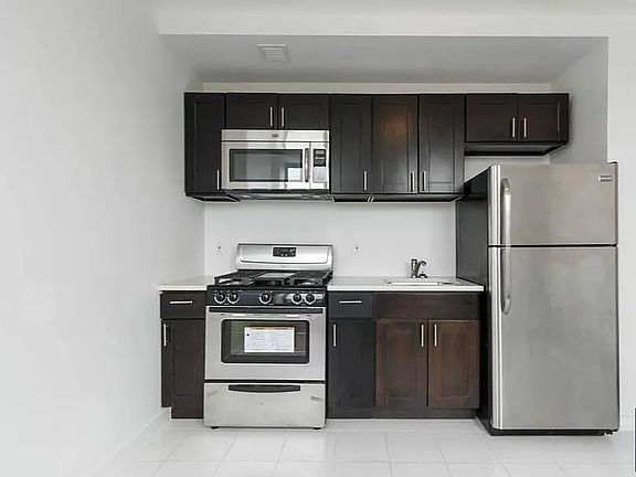 3rd image of 2375 Adam Clayton Powell Jr Blvd #Penthouse