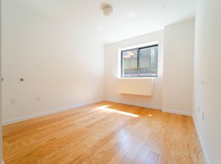 31-72 31st St #2B, Astoria, NY 11106