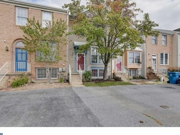 2nd image of 806 Sabina Cir
