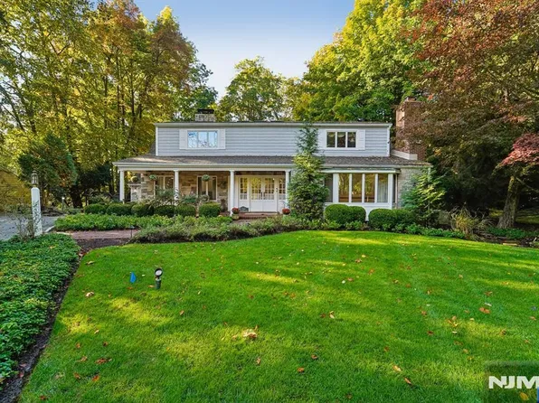 28 Parker Place, Upper Saddle River, NJ 07458