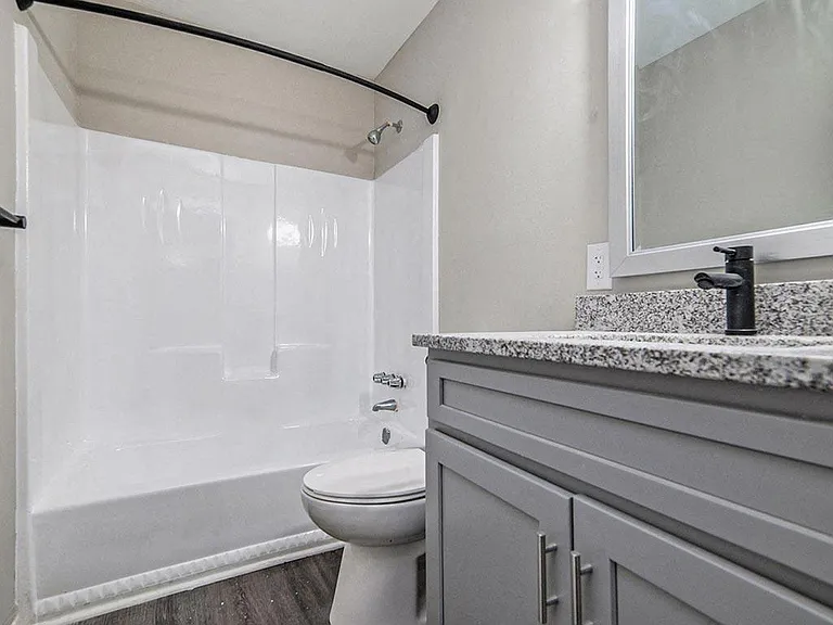 2050 Inverway Ct — Photo 14