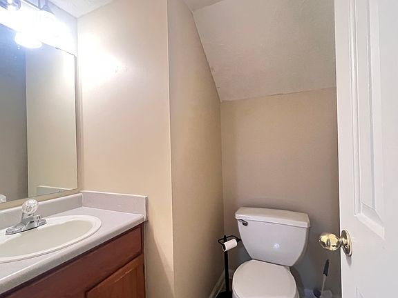 5th image of 5961 Glen Haven Blvd