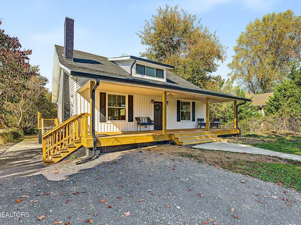 405 E Inskip Dr, Knoxville, TN 37912