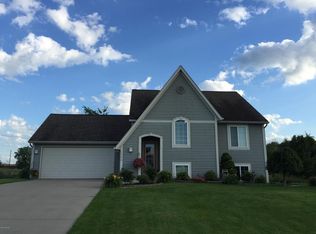 10358 Summerwood Dr, Zeeland, MI 49464