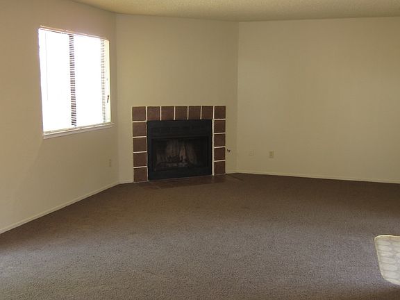 2nd image of 2804 Village Green Ct