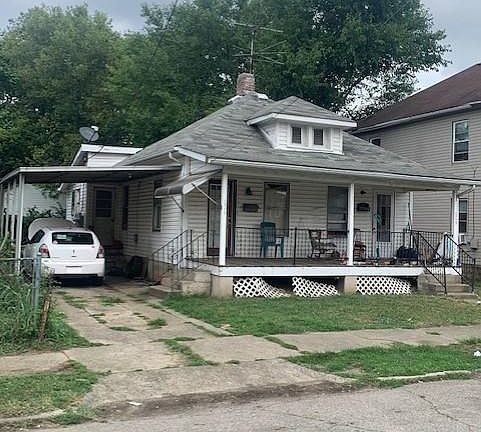 3rd image of 1717 Columbia Ave