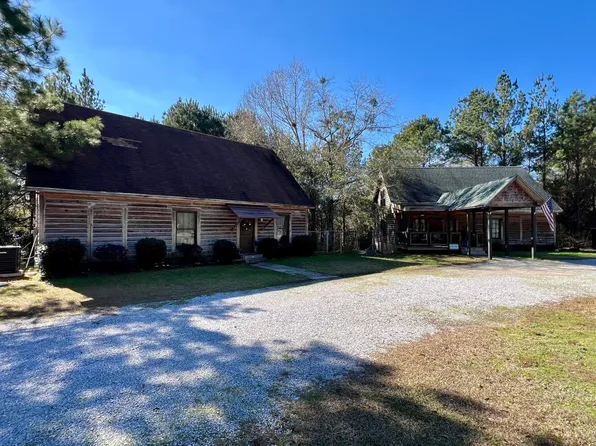 11164 Roberts Rd, Chunchula, AL 36521