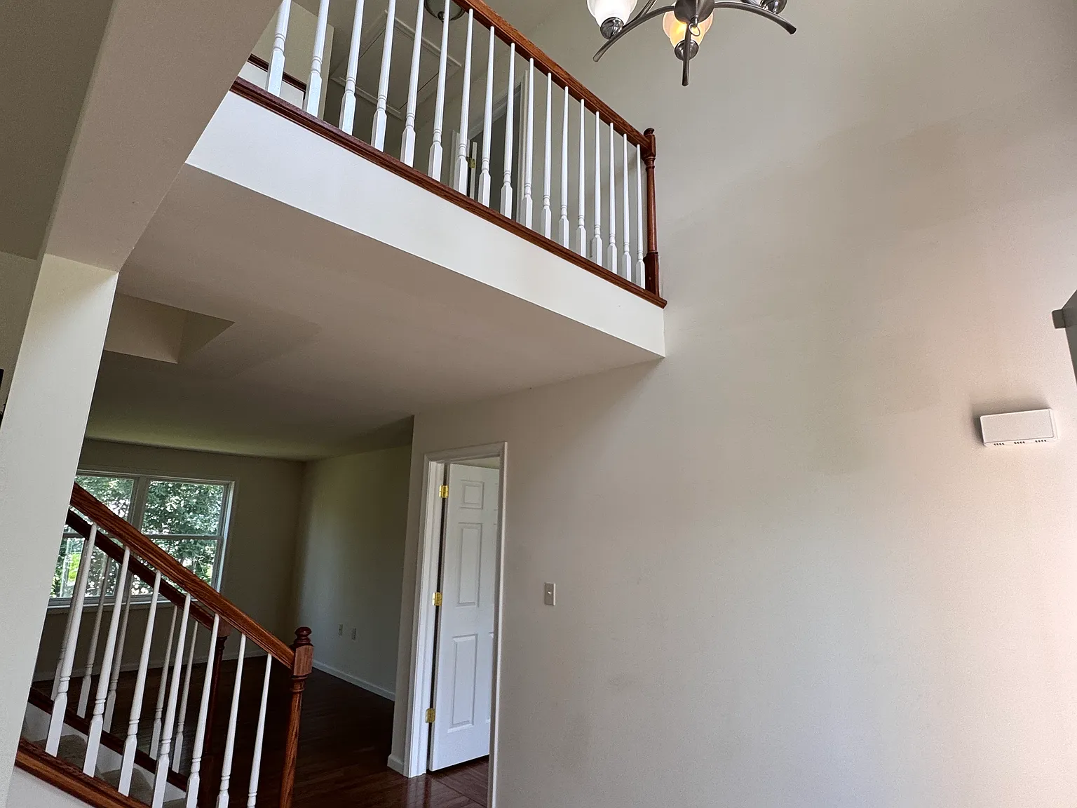 4 bed, 2344 sqft, $3,500 — Photo 4