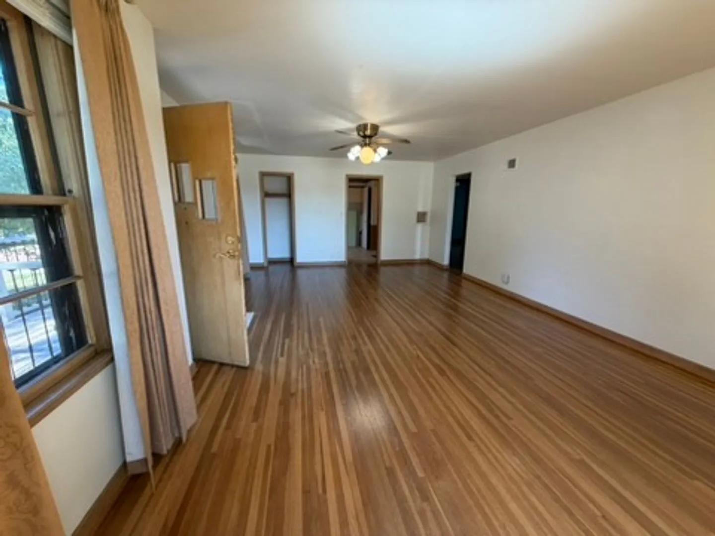 Home For Rent — Photo 4