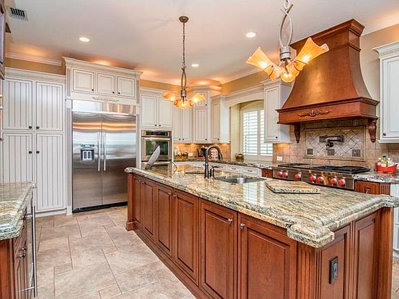 5th image of 22935 Collridge Dr