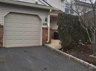 119 Sassafras Ct, North Brunswick, NJ 08902