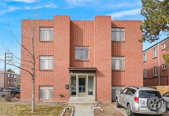 2nd image of 801 Dahlia St APT 6