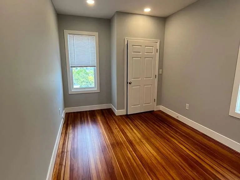 31 Faywood Ave #2 — Photo 4