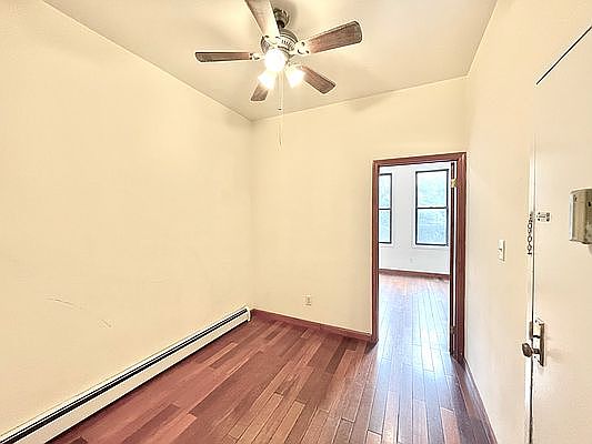 4th image of 189 Wilson Ave APT 2R