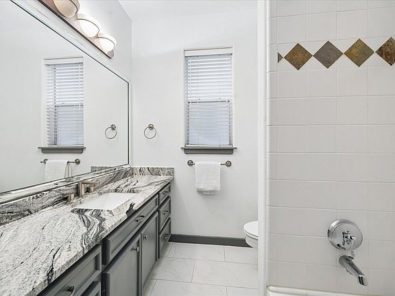 4th image of 6406 Rodrigo St #B