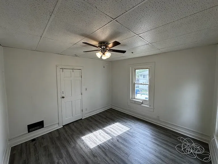 121 S 3rd St #3 — Photo 5