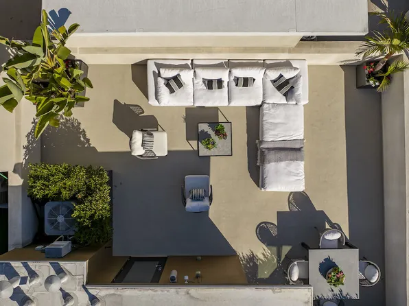 2111 N Cahuenga Blvd Unit 14, Los Angeles, CA 90068