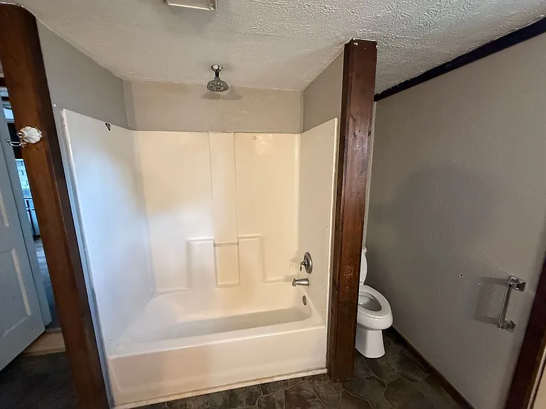1325 S G St — Photo 10
