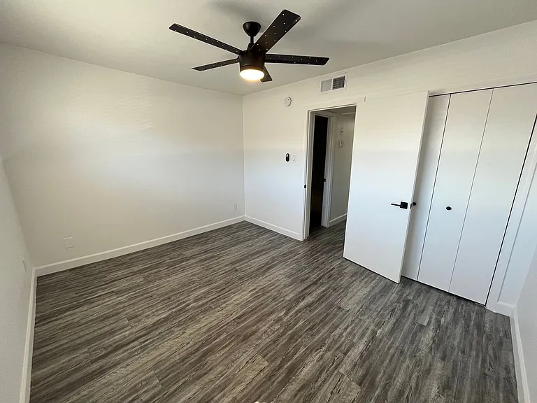 The Brentwood — Photo 60