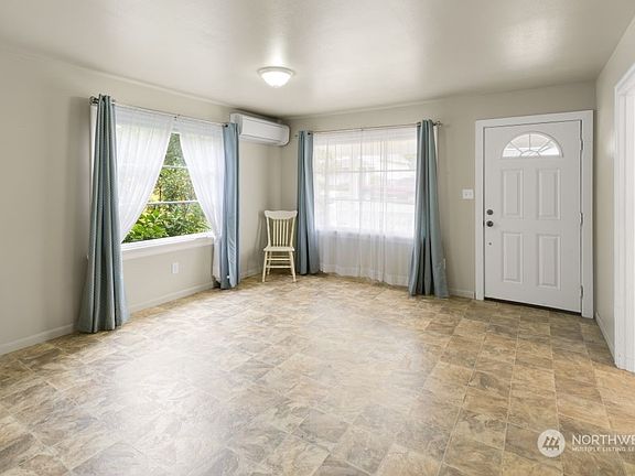 2nd image of 228 Ave G