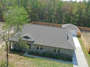 628 Spring Forest Dr, Conroe, TX 77302