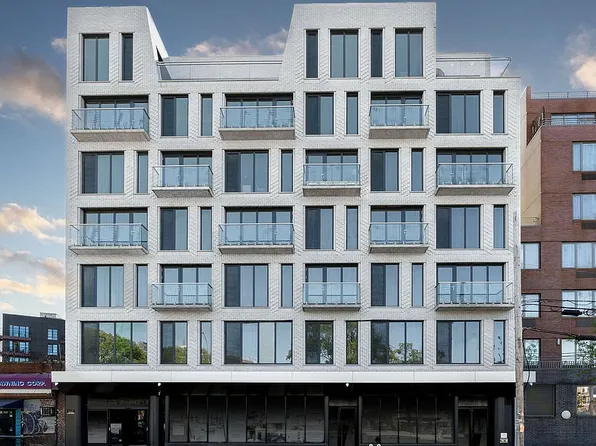 30-05 Vernon Blvd #5F, Astoria, NY 11102