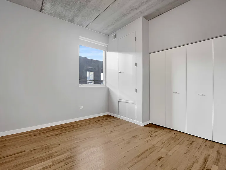 630 N Franklin St #1019 — Photo 24