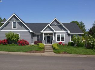 812 NW Wintergreen Dr, McMinnville, OR 97128