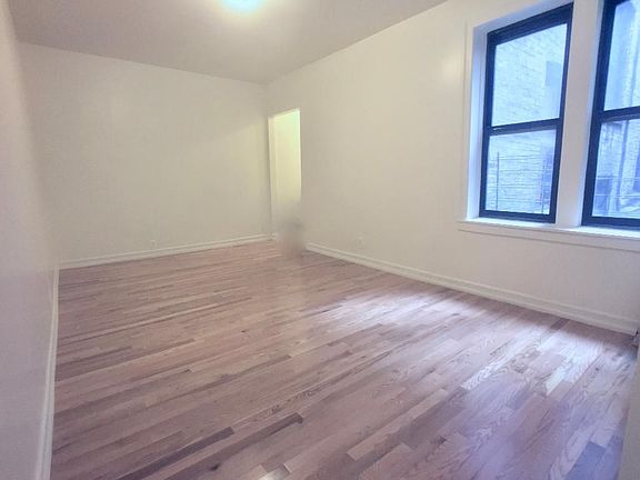 2nd image of 30 Cooper St APT 1C