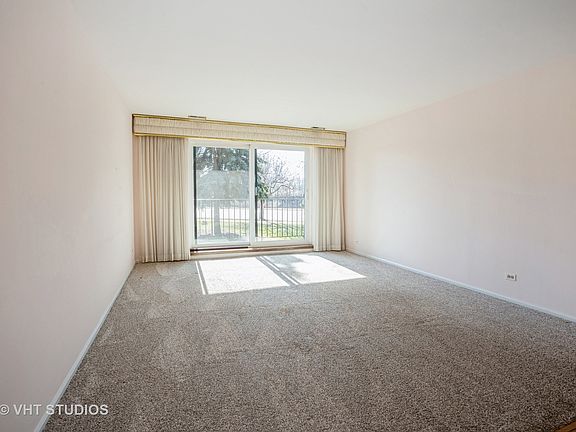 3rd image of 1200 W Northwest Hwy APT 116