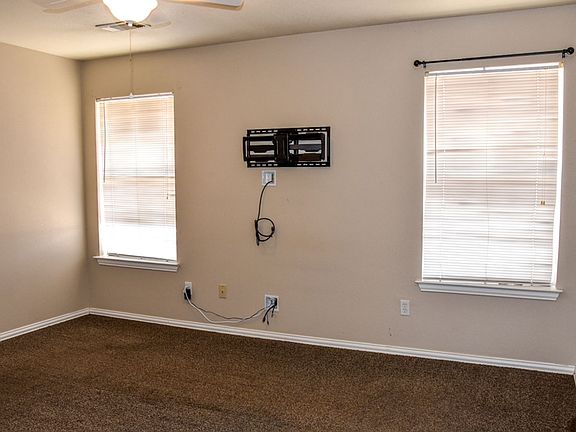 5th image of 1010 Turkey Creek Ct Unit B