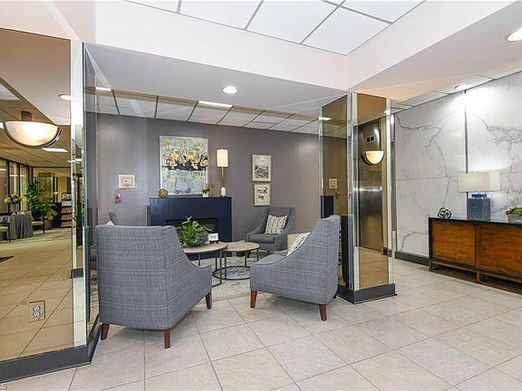 4th image of 1101 N Elm St Unit 805