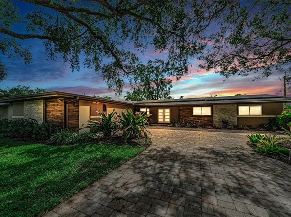 861 Rafael Blvd NE, Saint Petersburg, FL 33704