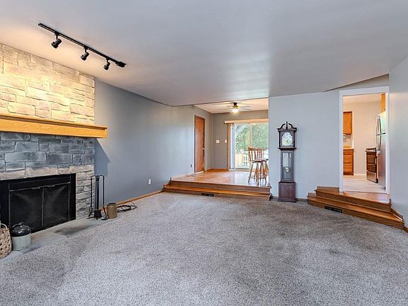 5th image of 1516 SUMMIT DRIVE