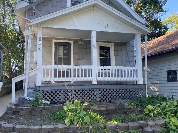 2014 K St SW, Cedar Rapids, IA 52404