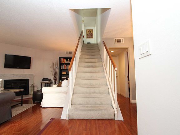 3rd image of 18411 Hatteras Street #123