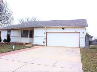 5724 W 40th St S, Wichita, KS 67215