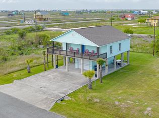 223 Palmetto Point Rd, Rockport, TX 78382