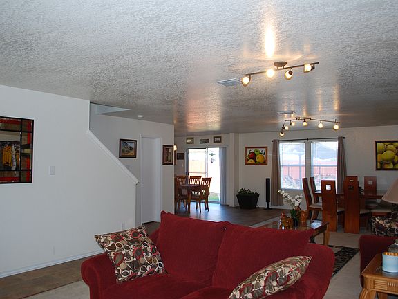 3rd image of 314 Redbud Trce