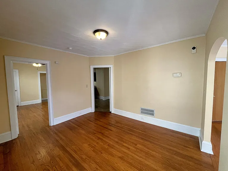 110-112 Elm St #112B — Photo 8