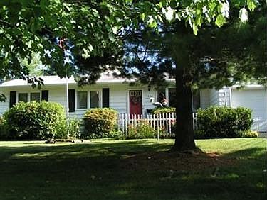 1st image of 250 Hilltop Dr