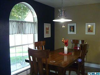 4th image of 482 Palm Cir