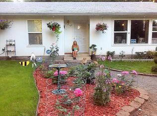 250 Idlewild Dr, Cave Junction, OR 97523