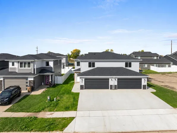 2413 Landmark Dr, Minot, ND 58703