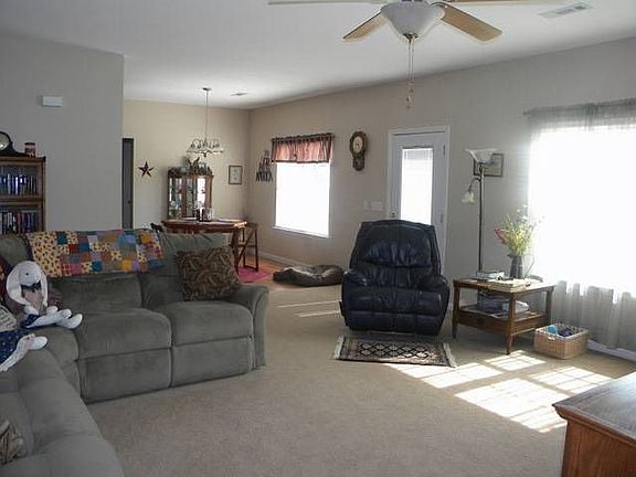 2nd image of 1158 County Road 221