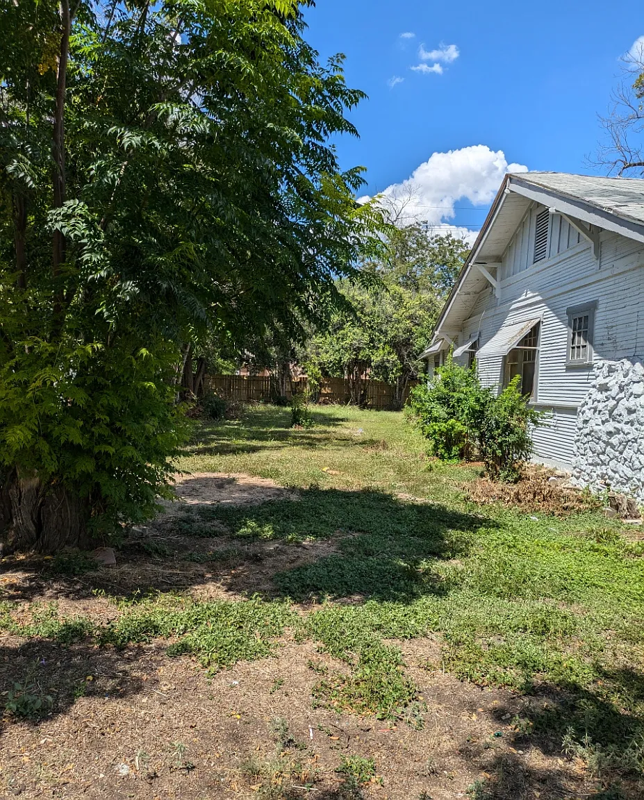 3 bed, 1332 sqft, $1,500 — Photo 4