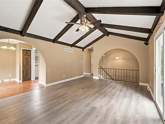 5th image of 200 S Downey Ave